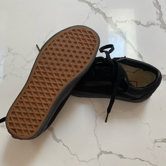 Vans Old School Shoes size:6 selling price: 50.00 - Picture 3 of 3